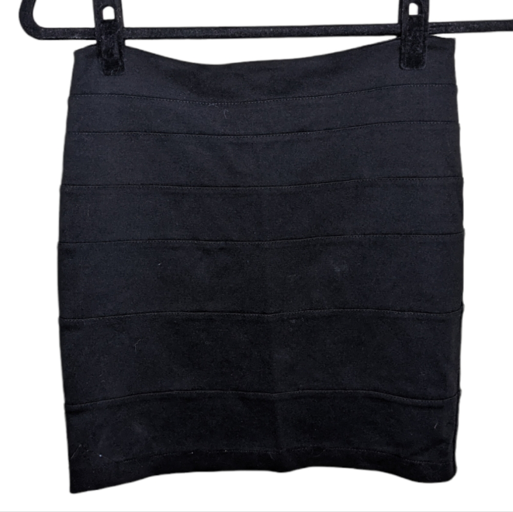 Charlotte Russe Black Bodycon Mini Skirt Size XS 🖤
